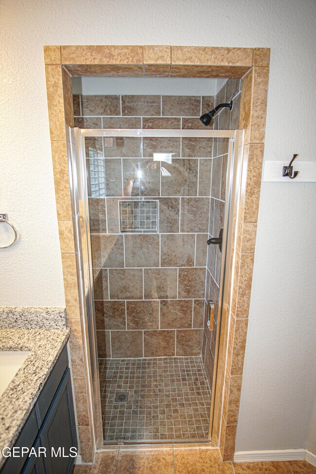 Building Photo - 5902 Redstone Mesa Ct