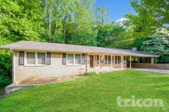 Building Photo - 5555 Richland Dr