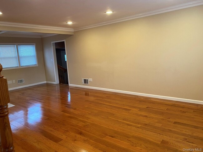 Building Photo - 25 Woodhollow Rd