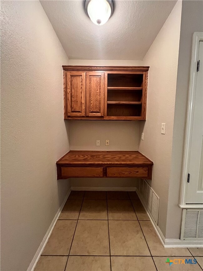 Building Photo - 523 Olaf Dr