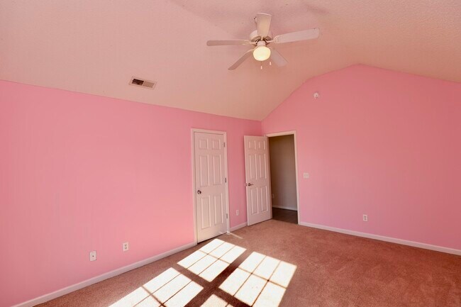 Building Photo - 2605 Turningleaf Ln