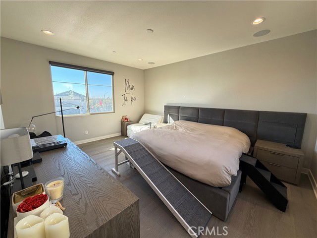 Building Photo - 101 Interval