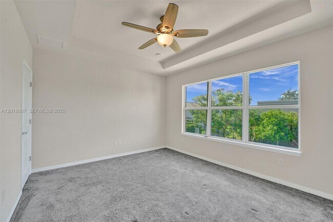 Building Photo - 4764 Eucalyptus Dr