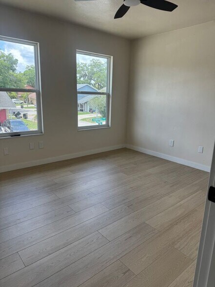 Building Photo - 523 Ramsdell Ave