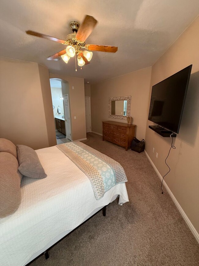 Building Photo - Coral Canyon home -3/2 w/ 2 c garage - Fur...