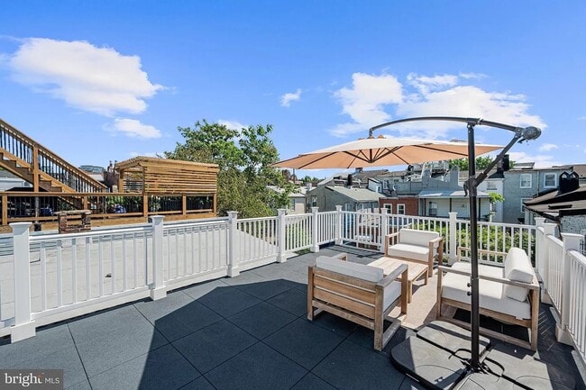 Expansive roof deck - 217 S Regester St