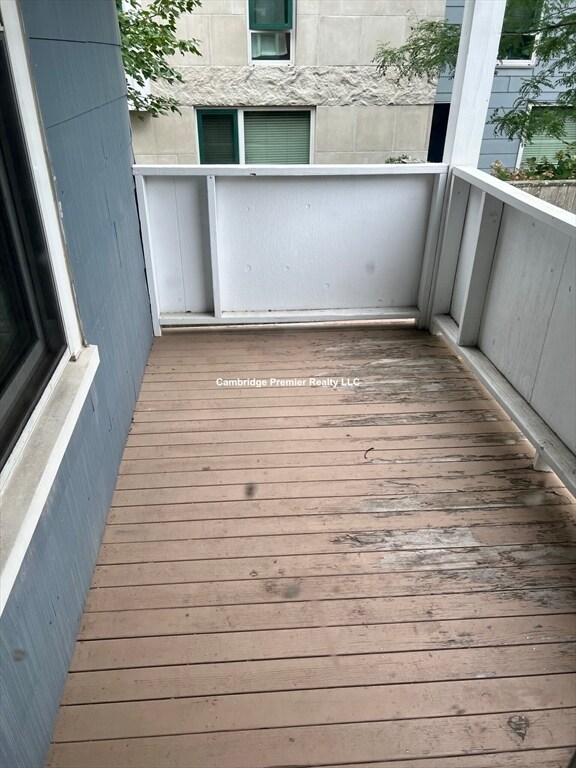 Building Photo - 157 Walden St