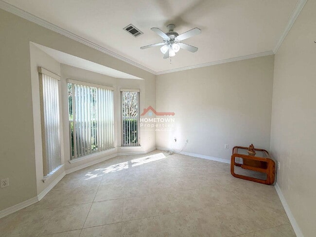 Building Photo - 1490 Chalet Pl