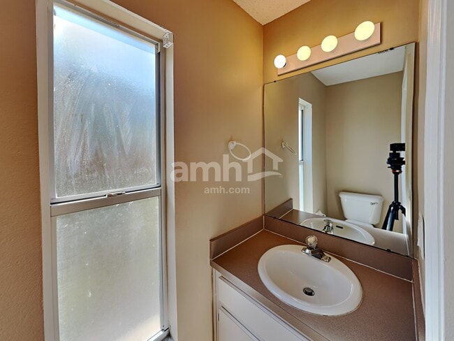 Building Photo - 1712 Scotch Pine Dr