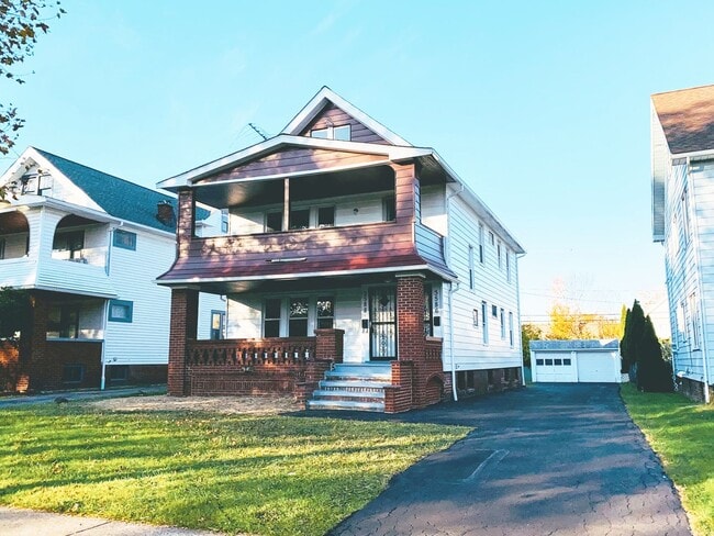 Primary Photo - 3586 Chelton Rd