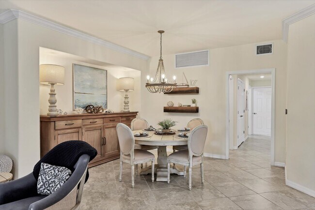 Building Photo - 5921 Wake Forest Run