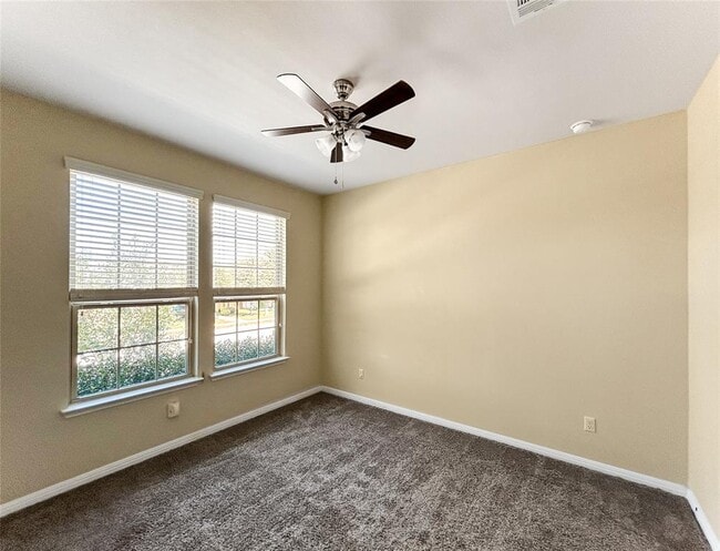 Building Photo - 512 Canadian Springs Dr