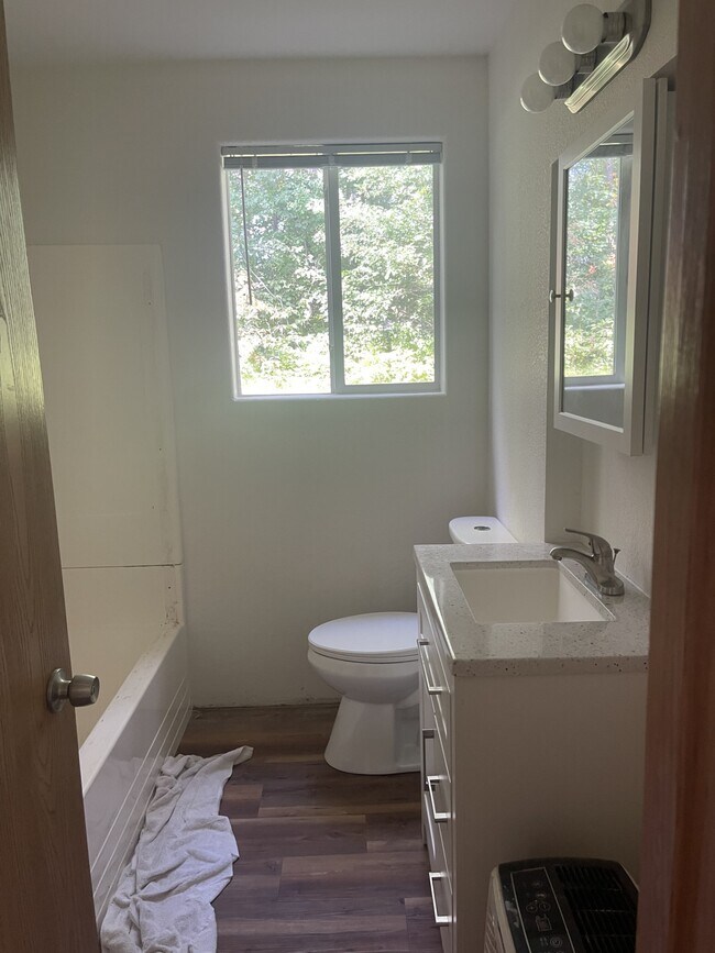 Building Photo - 4448 Gull Lake Dam Rd