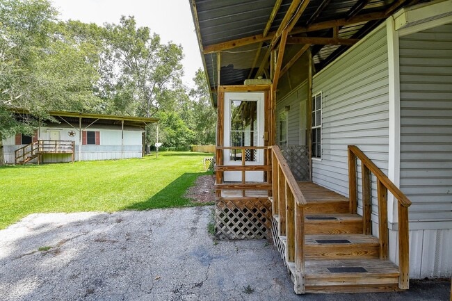 Building Photo - 21326 Big Tree Dr