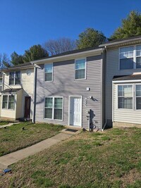 Building Photo - Charming 3 Bedroom/1.5 Bathroom Townhome in Belcamp, MD!