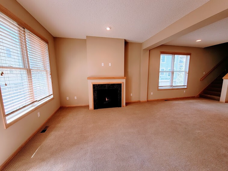 Building Photo - 10747 Falling Water Ln