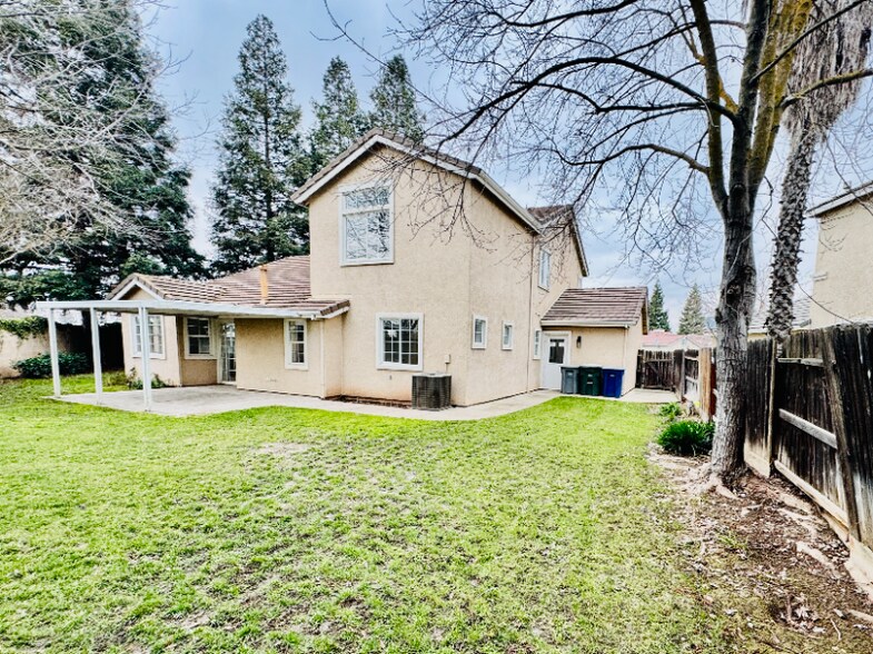 Building Photo - 3602 Swan Ct