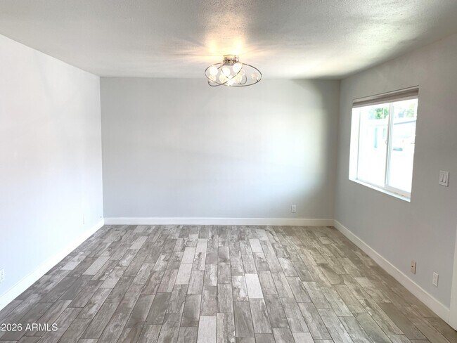 Building Photo - 3141 N 37th St