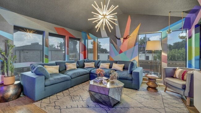 Building Photo - 5200 N Lamar Blvd