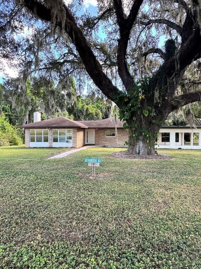 Building Photo - 11850 Schambeau Rd