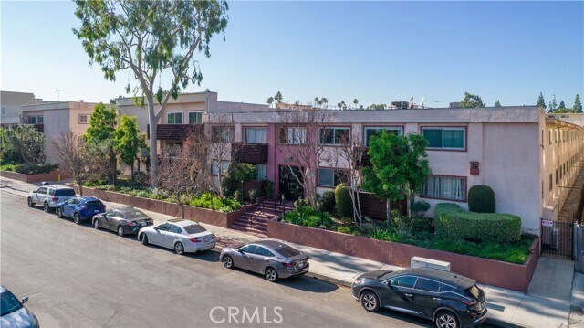 Building Photo - 5403 Newcastle Ave