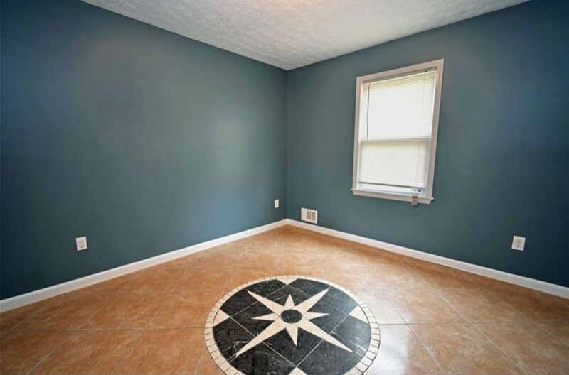 Building Photo - 2605 Waterford Park Dr