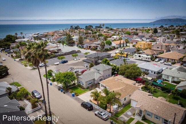 Building Photo - 166 Pier Ave