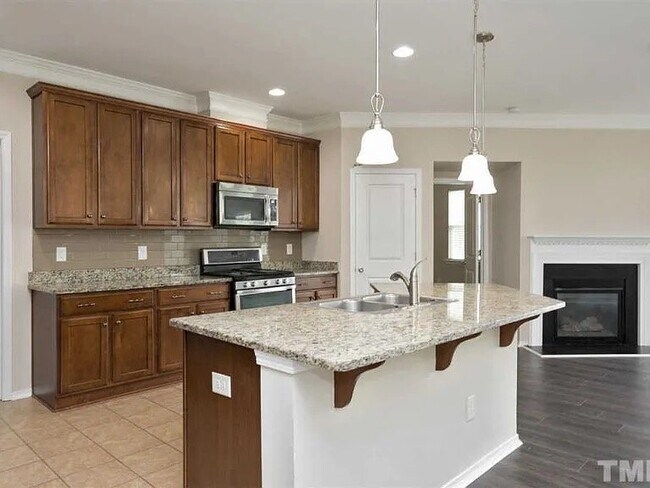 Building Photo - 5602 Black Maple Dr