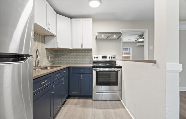 Building Photo - 6810 Del Rio St