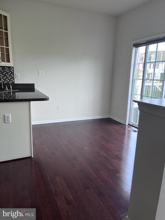 Building Photo - 326 Keswick Dr