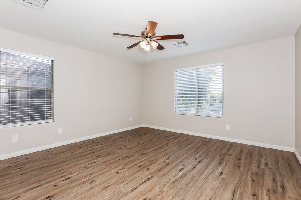 Building Photo - 1465 E Mia Ln