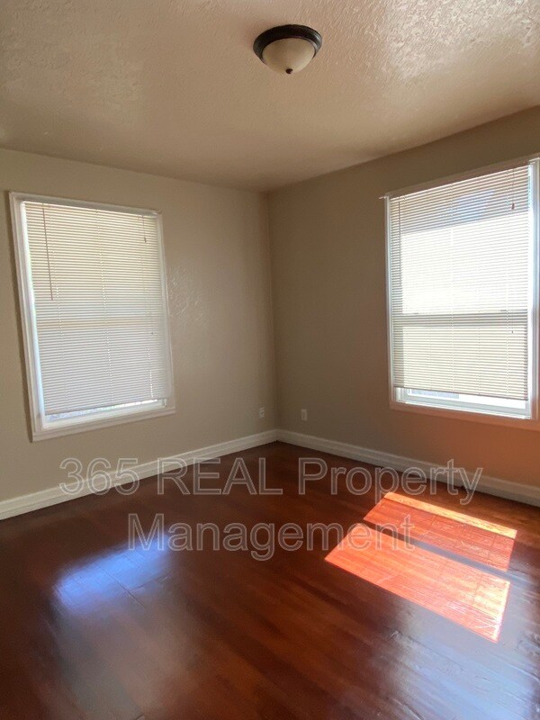 Building Photo - 1431 11 Street, Unit A
