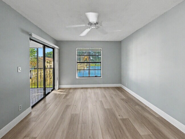 Building Photo - 330 Palmwood Pl
