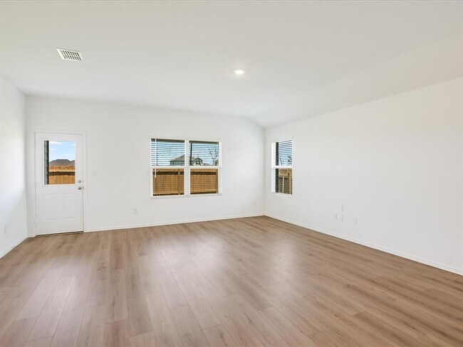 Building Photo - 409 Alamito Ave