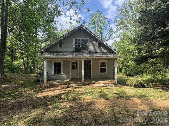 Building Photo - 1410 Dillard Ln