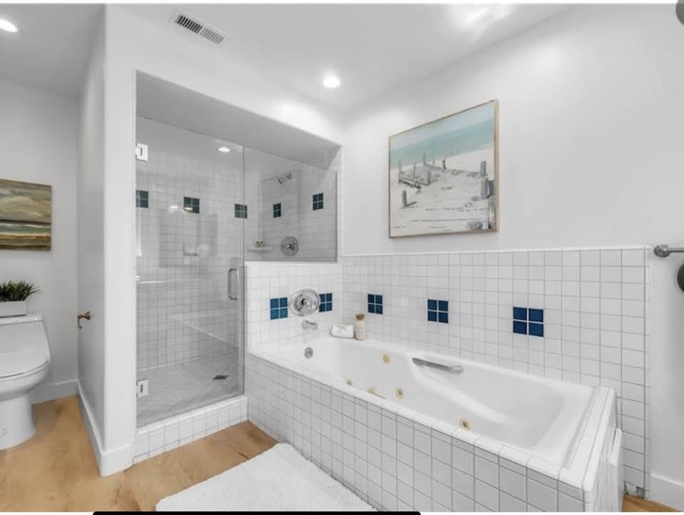 Master Bathroom - 138 S Broadway