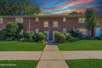 Building Photo - 364 Westwood Ave