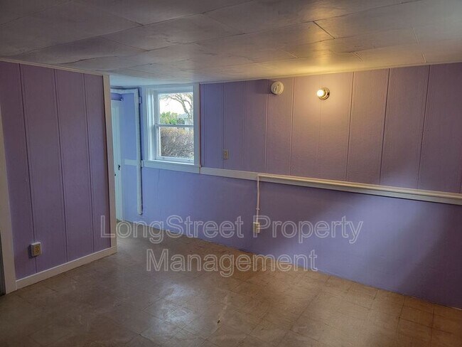 Building Photo - 218 NW 21st St