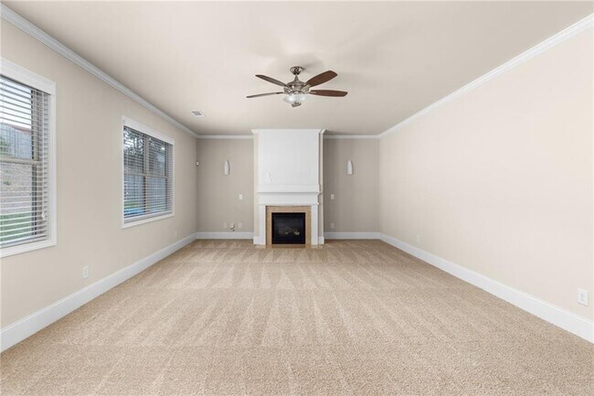 Building Photo - 2340 Cain Cir