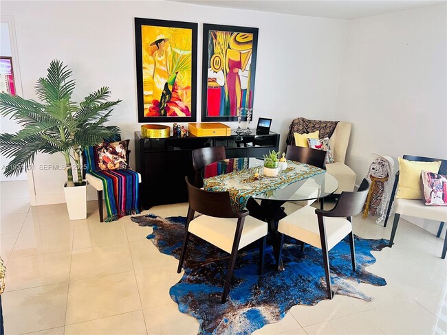 Building Photo - 3101 SW 27th Ave