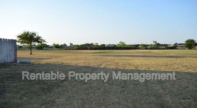 Building Photo - 107 Collett Ct