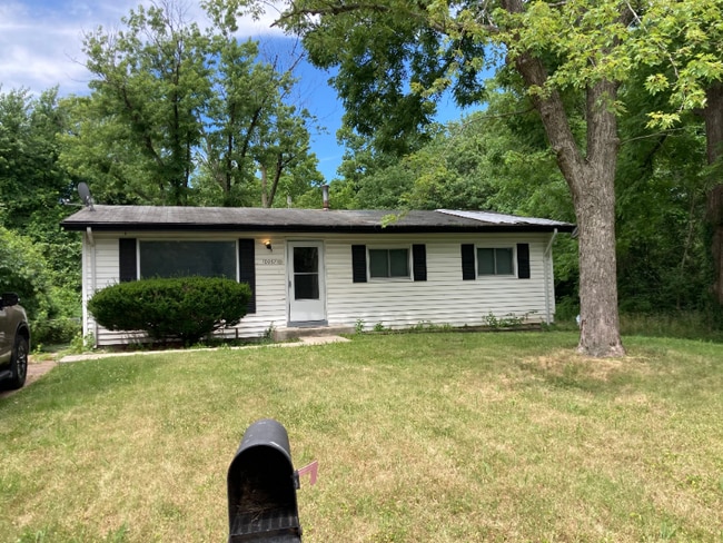 Building Photo - 10067 Winkler Dr