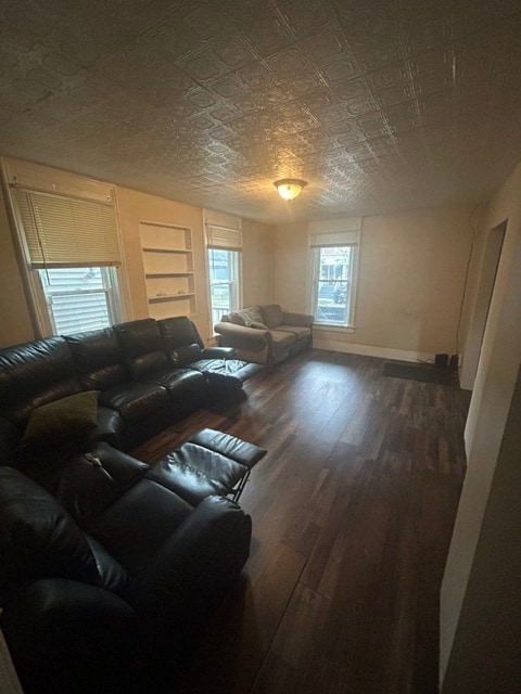 Building Photo - 24 Custer St