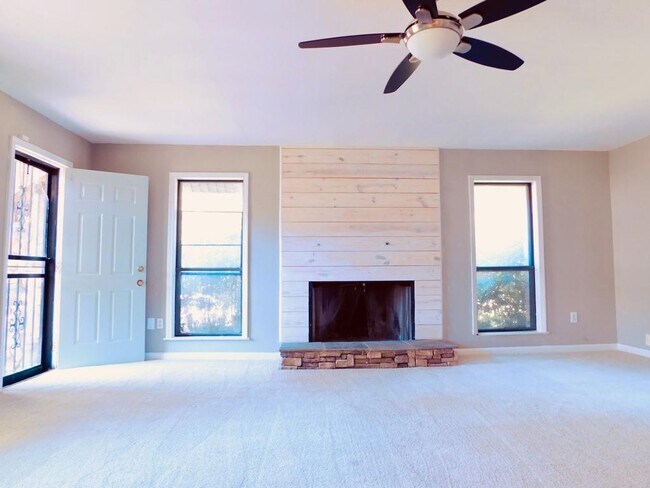 Building Photo - 1411 Leafhaven Cove