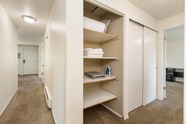 Building Photo - 15706 Ash Way