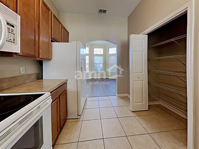 Building Photo - 3941 Leatherwood Dr