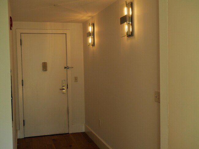 Primary Photo - 50 Dey St