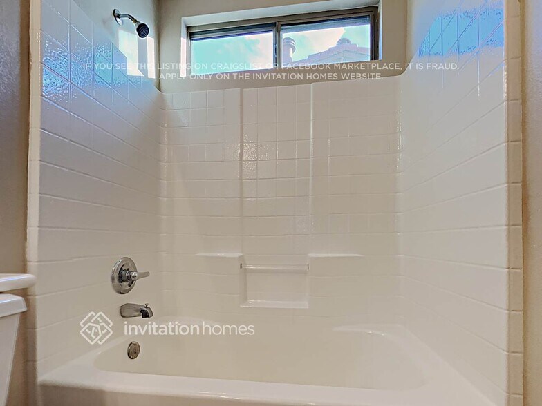 Building Photo - 9286 Easton Hills Ct