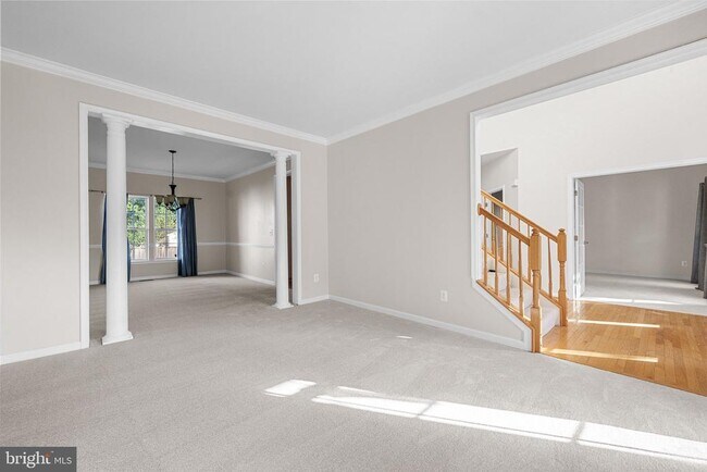 Building Photo - 38 Houser Dr