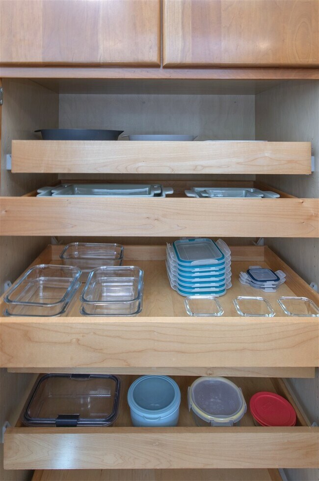 Building Photo - 180 St Germain Ave